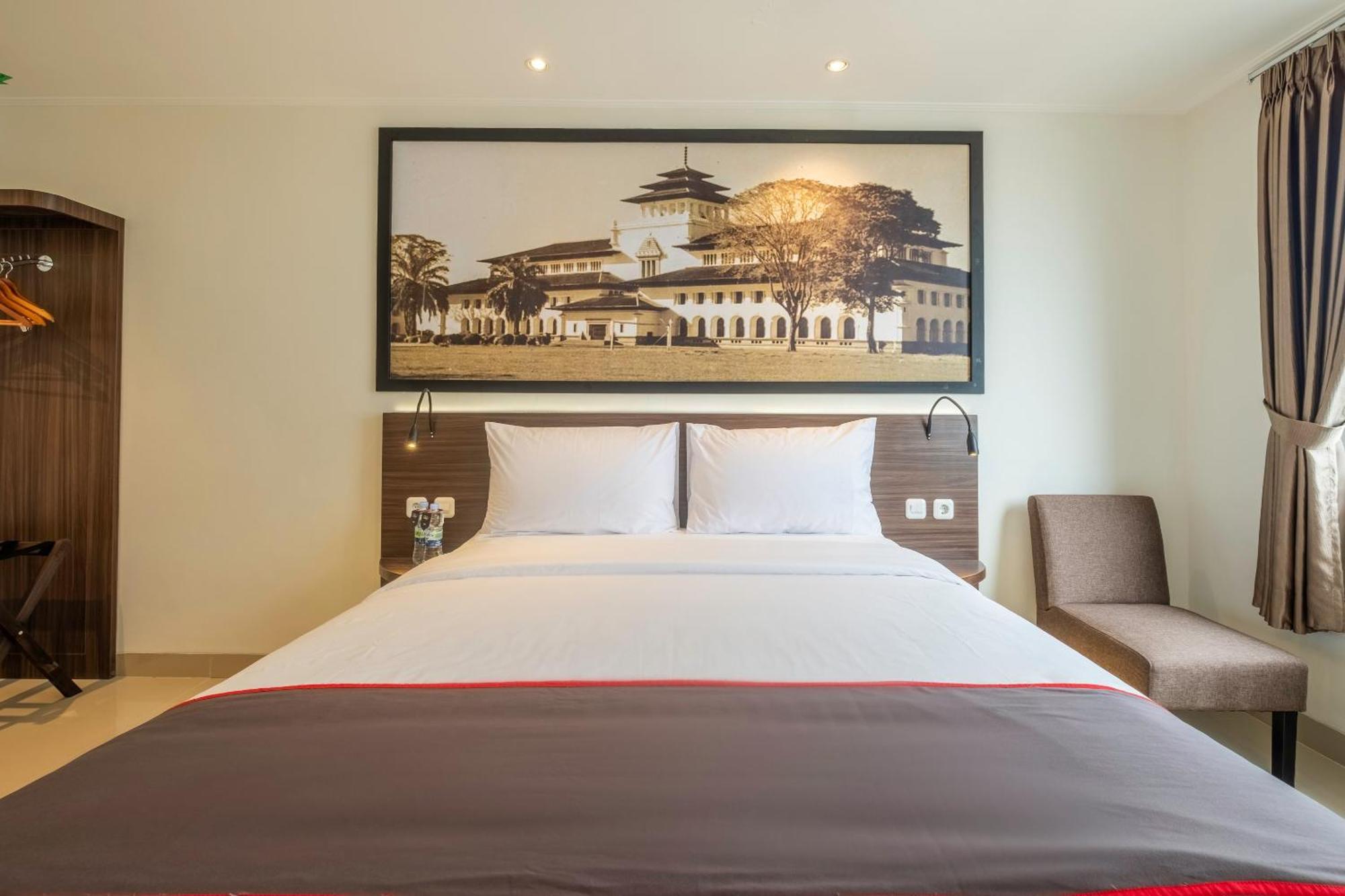 Super Oyo Collection O Hotel Pasar Baru Heritage Bandung Ngoại thất bức ảnh