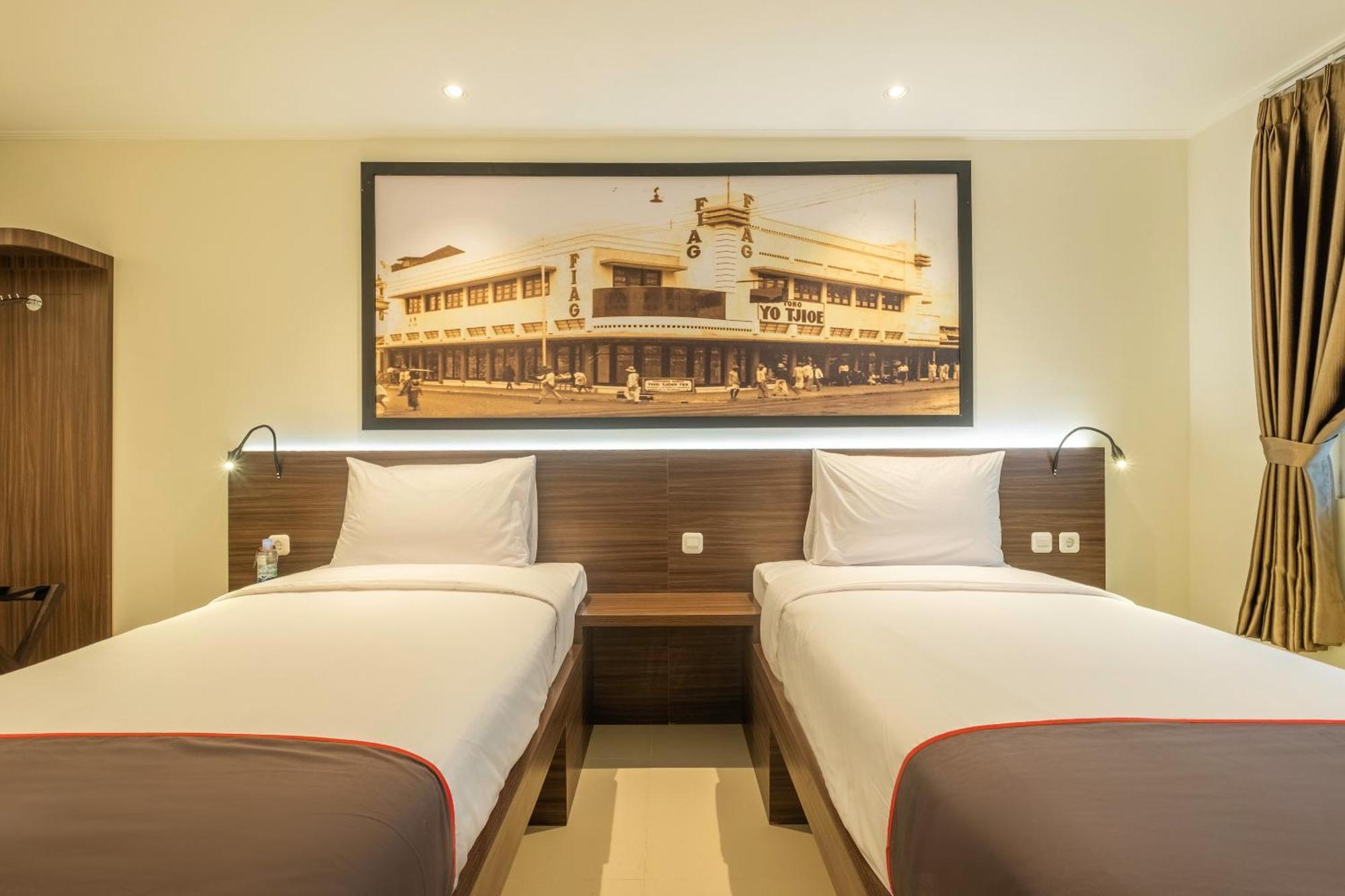 Super Oyo Collection O Hotel Pasar Baru Heritage Bandung Ngoại thất bức ảnh